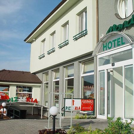 Mondeo Prague Hotel Luaran gambar