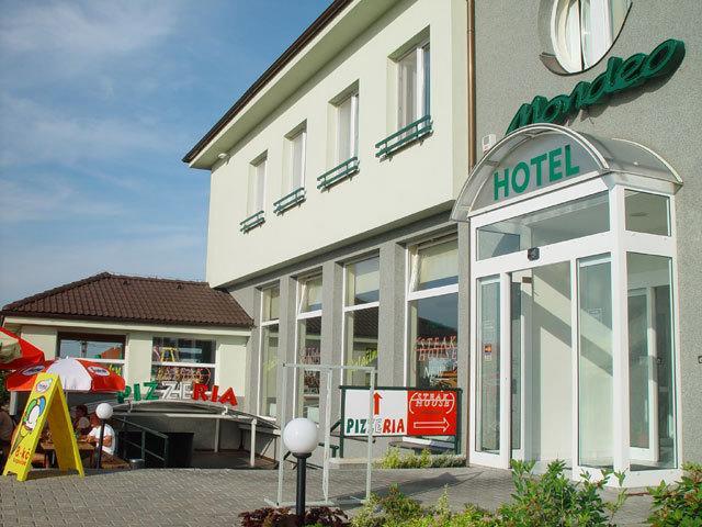 Mondeo Prague Hotel Luaran gambar